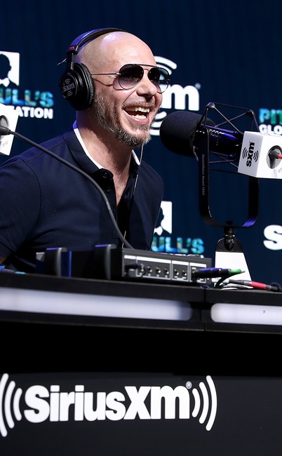 Super Bowl 2020 star sightings - Pitbull